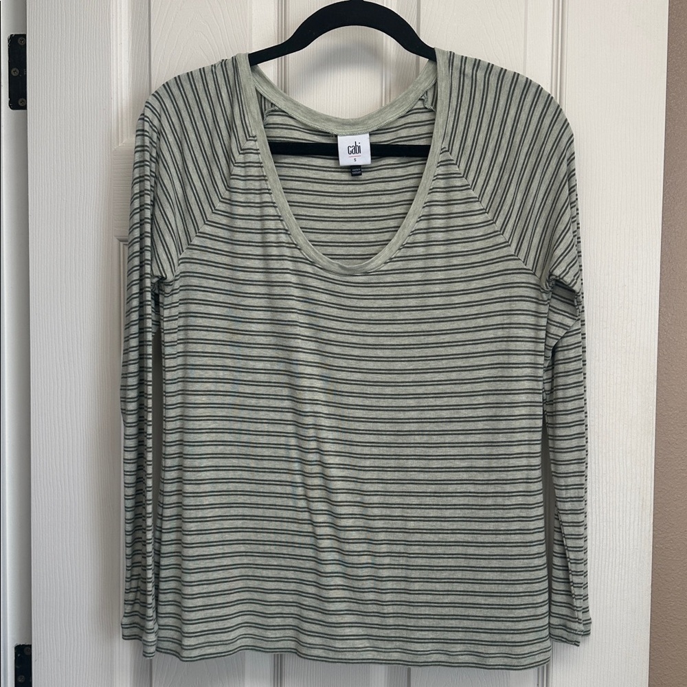 Cabi long sleeve tee with v neck